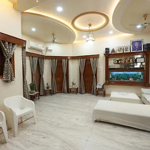 https://kapoor-sahab-homestay-its-a-home-away-from-home.hotels-varanasi.com