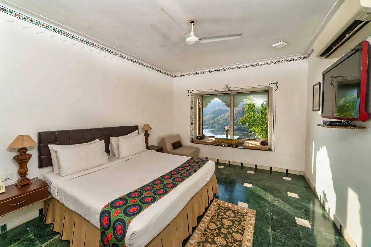 Resort Yaan Retreat-Lake View-Private Pool Villas Udaipur