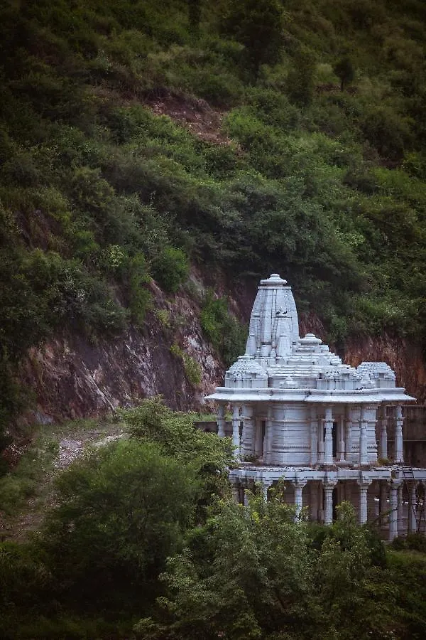 Yaan Retreat-Lake View-Private Pool Villas Udaipur 5*,