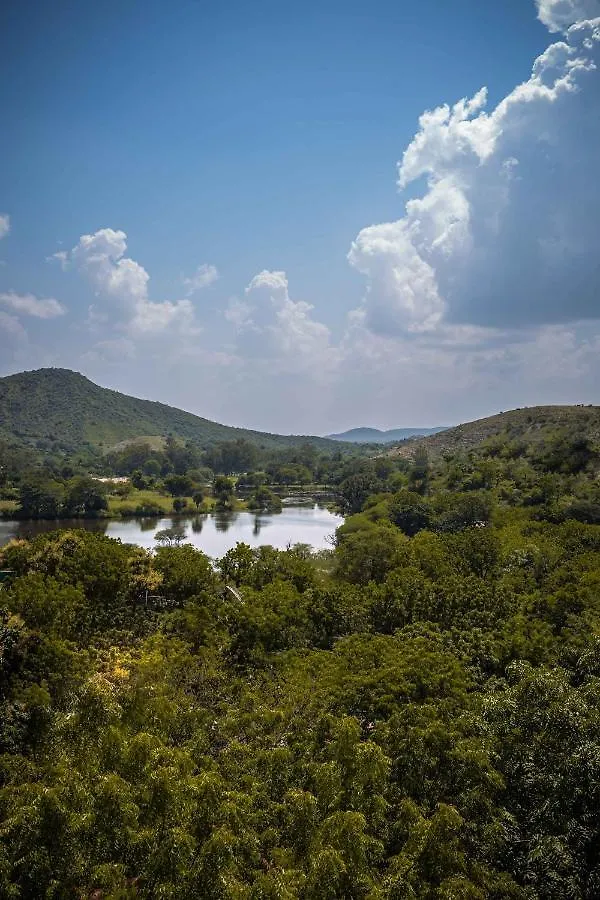 Yaan Retreat-Lake View-Private Pool Villas Udaipur