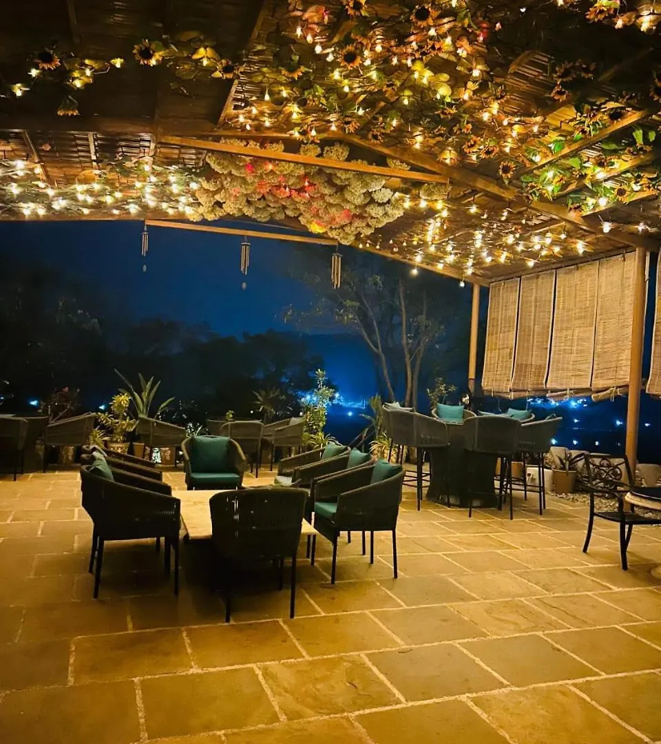Yaan Retreat-Lake View-Private Pool Villas Udaipur Resort