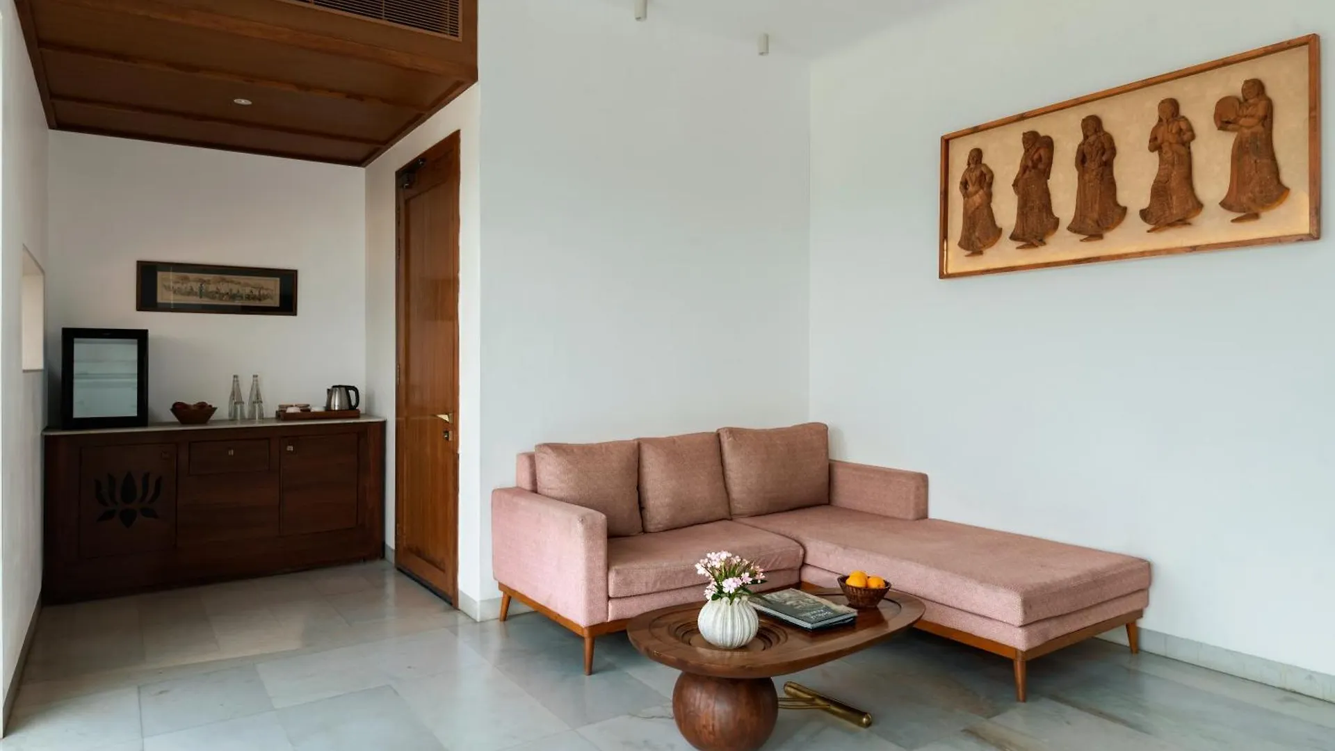 Resort Yaan Retreat-Lake View-Private Pool Villas Udaipur